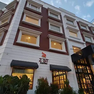 Hotel 18 By Navya, Thrissur