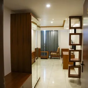 Hotel Regency Club, Thrissur